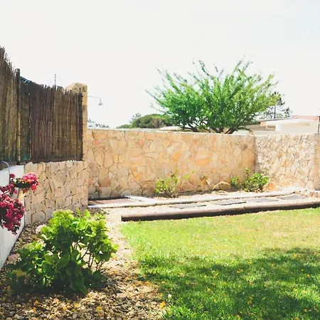 Tree House - Casa Figueira セシンブラ