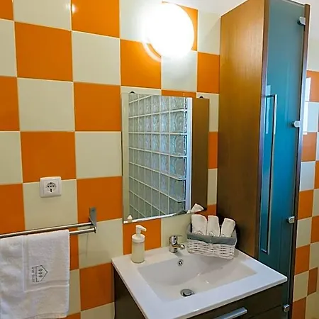 Tree House - Casa Figueira 5*