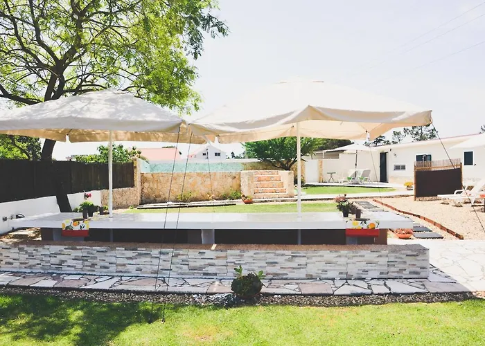 ホリデーパーク Tree House - Casa Figueira セシンブラ