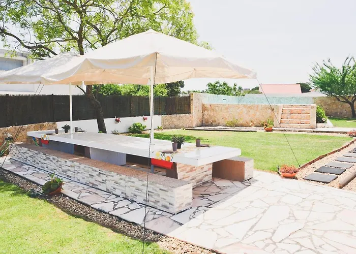 Tree House - Casa Figueira ホリデーパーク