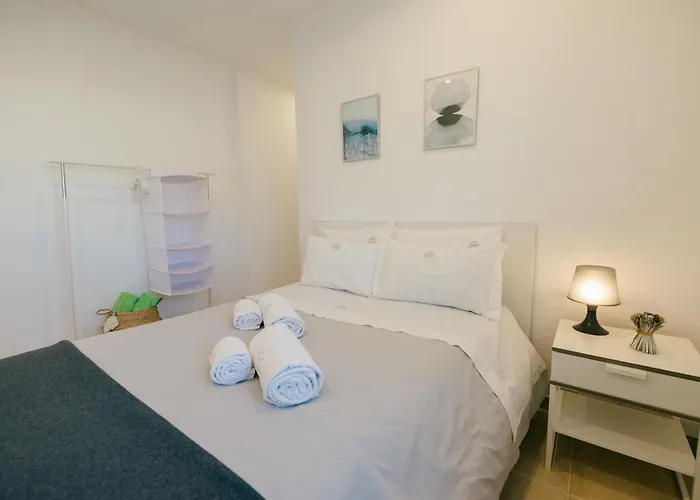 Tree House - Casa Figueira ホリデーパーク 5*